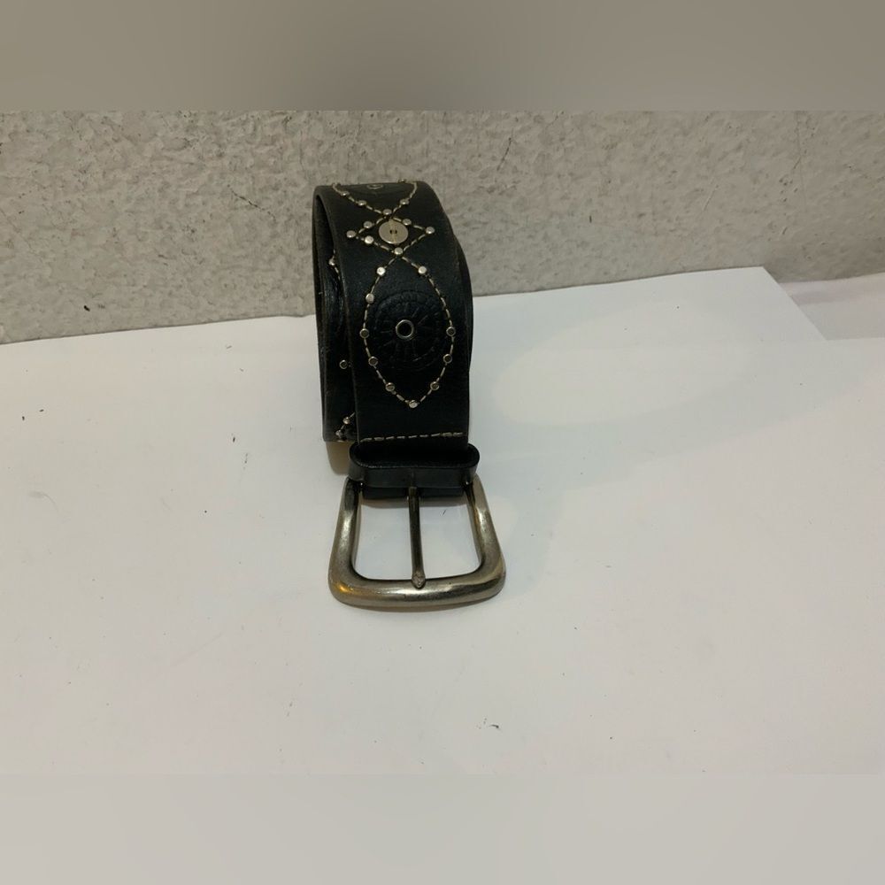 Fossil Leather Belt Embossed Flower Metal Stud Accents, size Medium